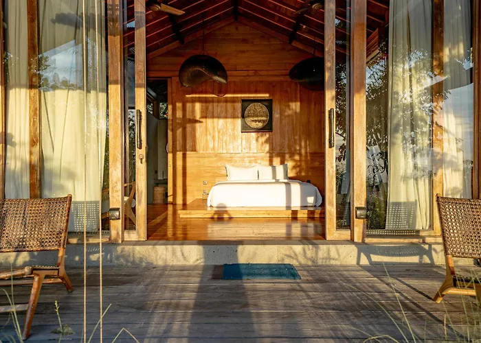 Pandora Villa *