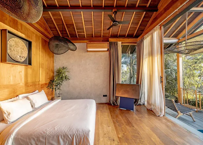 Pandora Villa